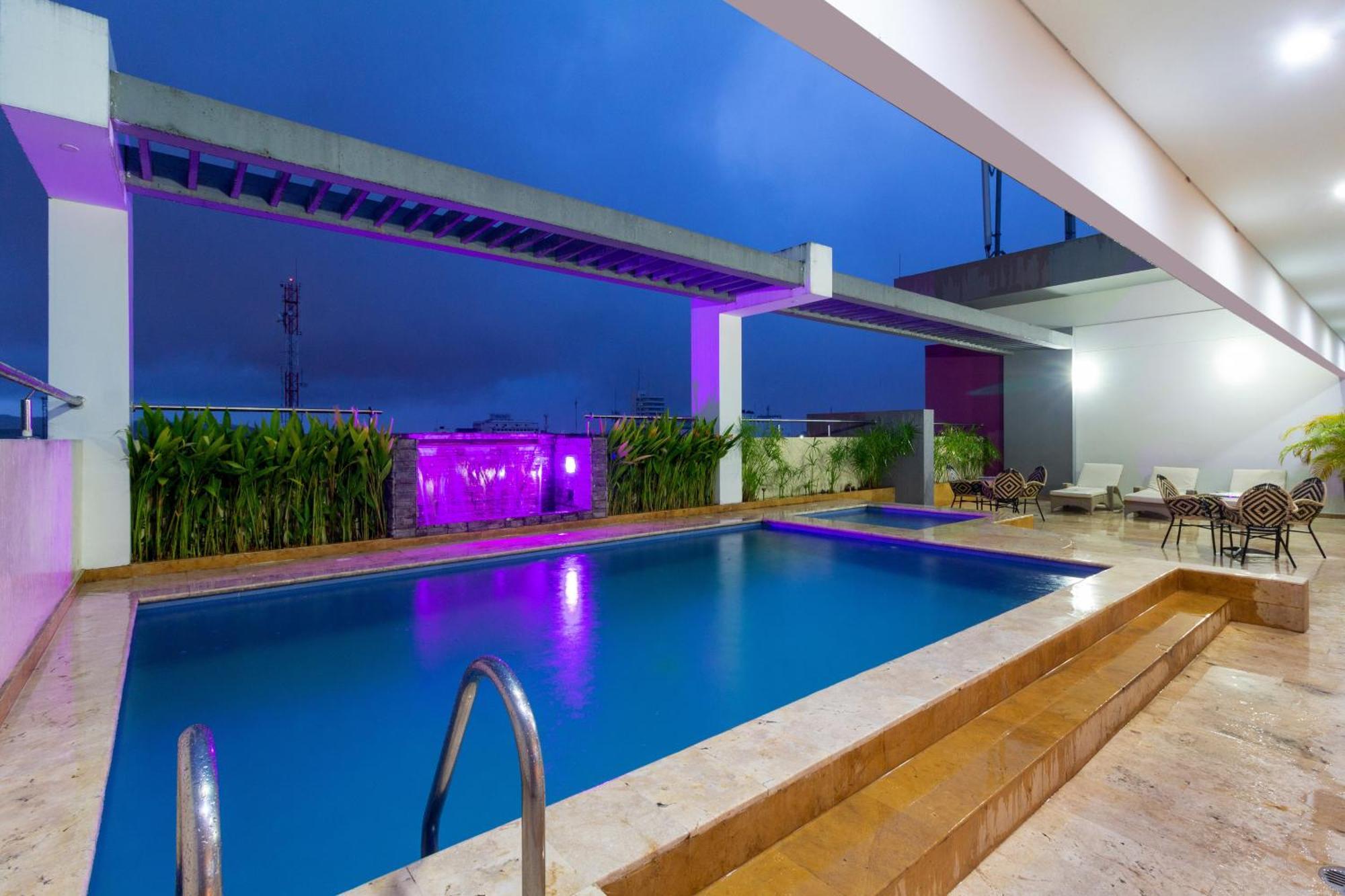 Hotel Baroca Monteria Exterior photo
