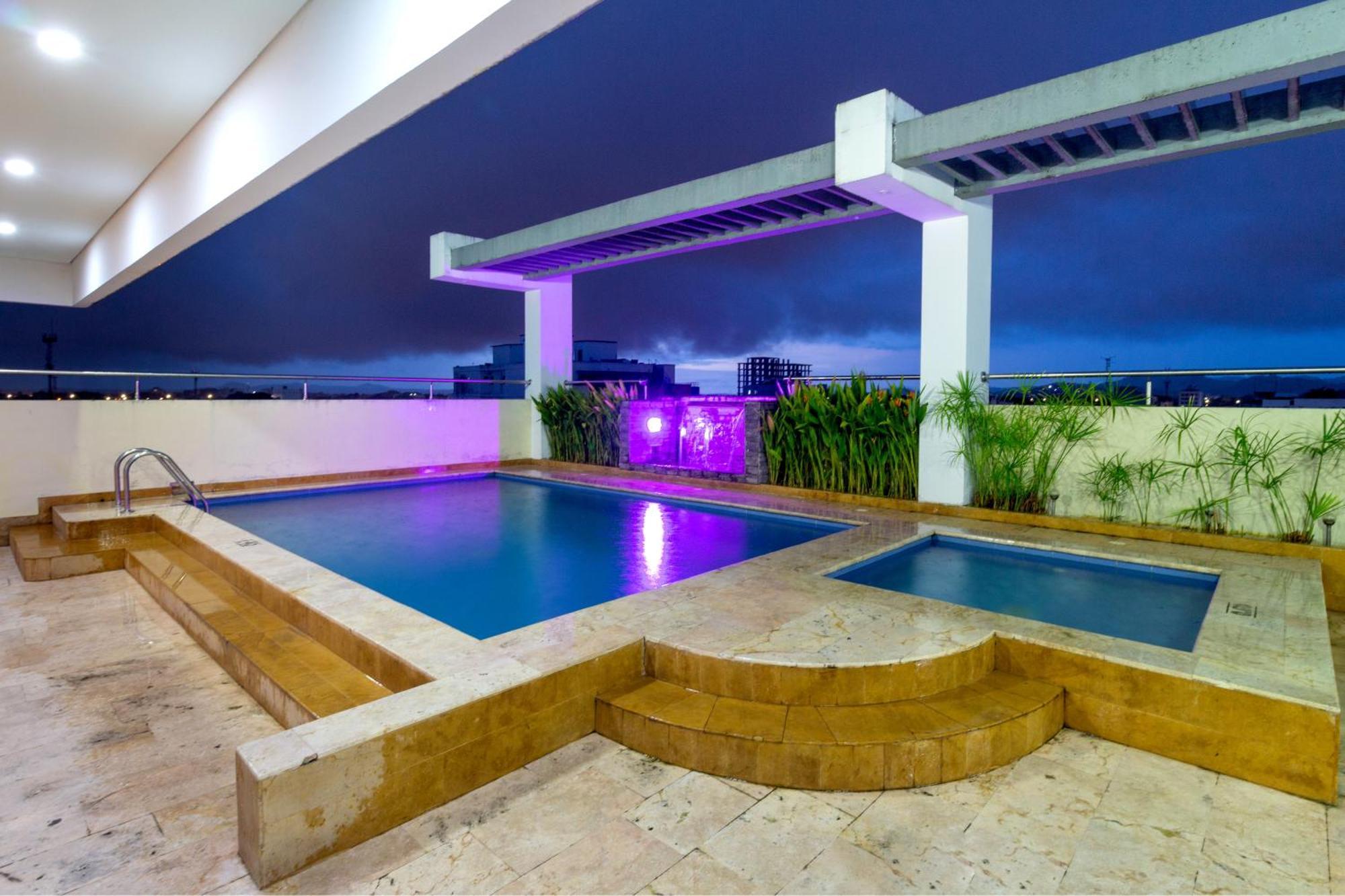 Hotel Baroca Monteria Exterior photo