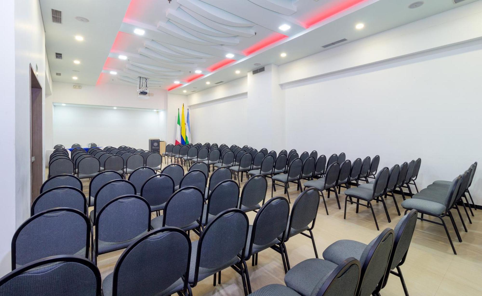 Hotel Baroca Monteria Exterior photo